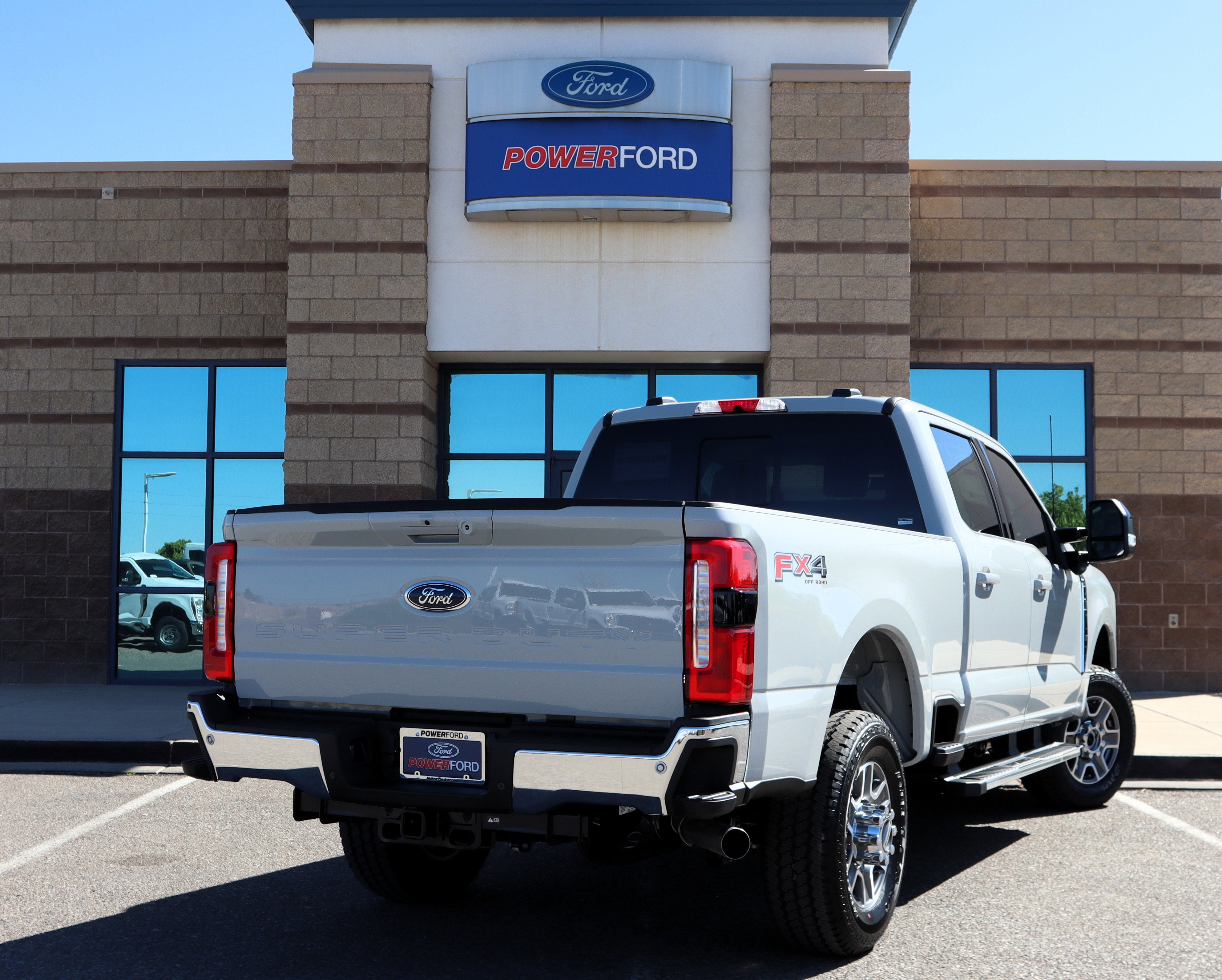 View vehicle photo 6