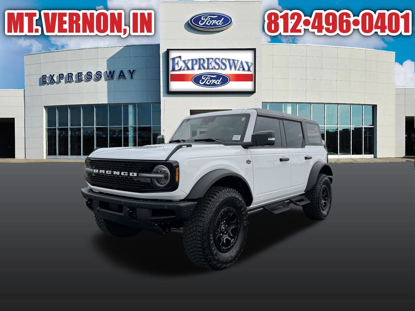 Oxford White 2023 Ford Bronco SUV / Crossover Four-Wheel Drive Automatic