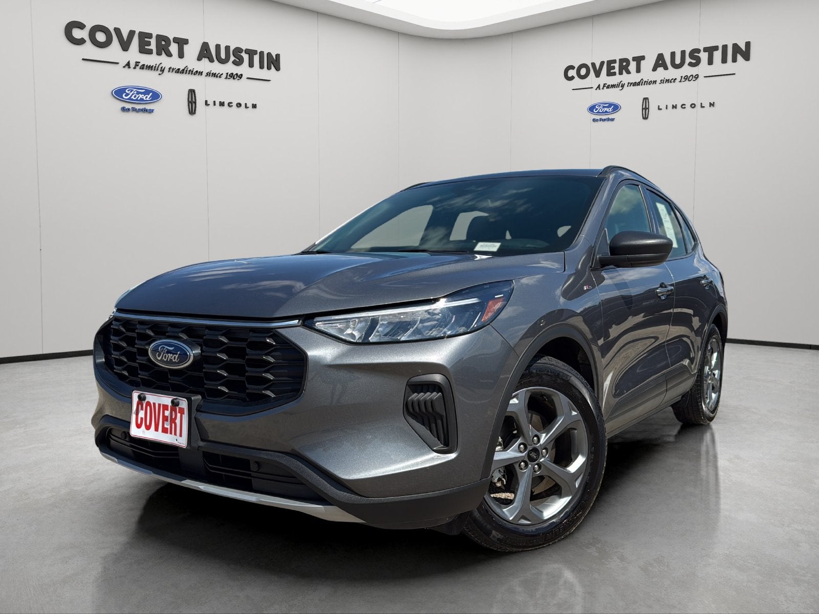 2025 Ford Escape ST Line