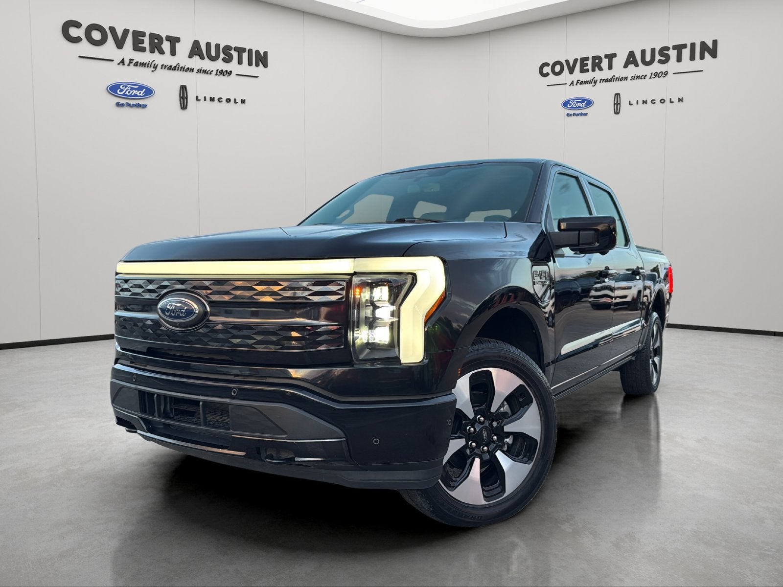 2023 Ford F-150 Lightning SuperCrew