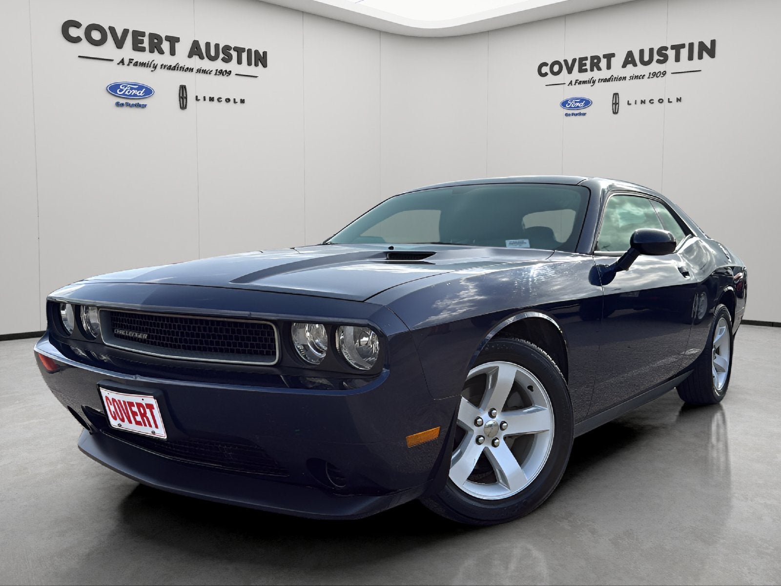 2014 Dodge Challenger Base