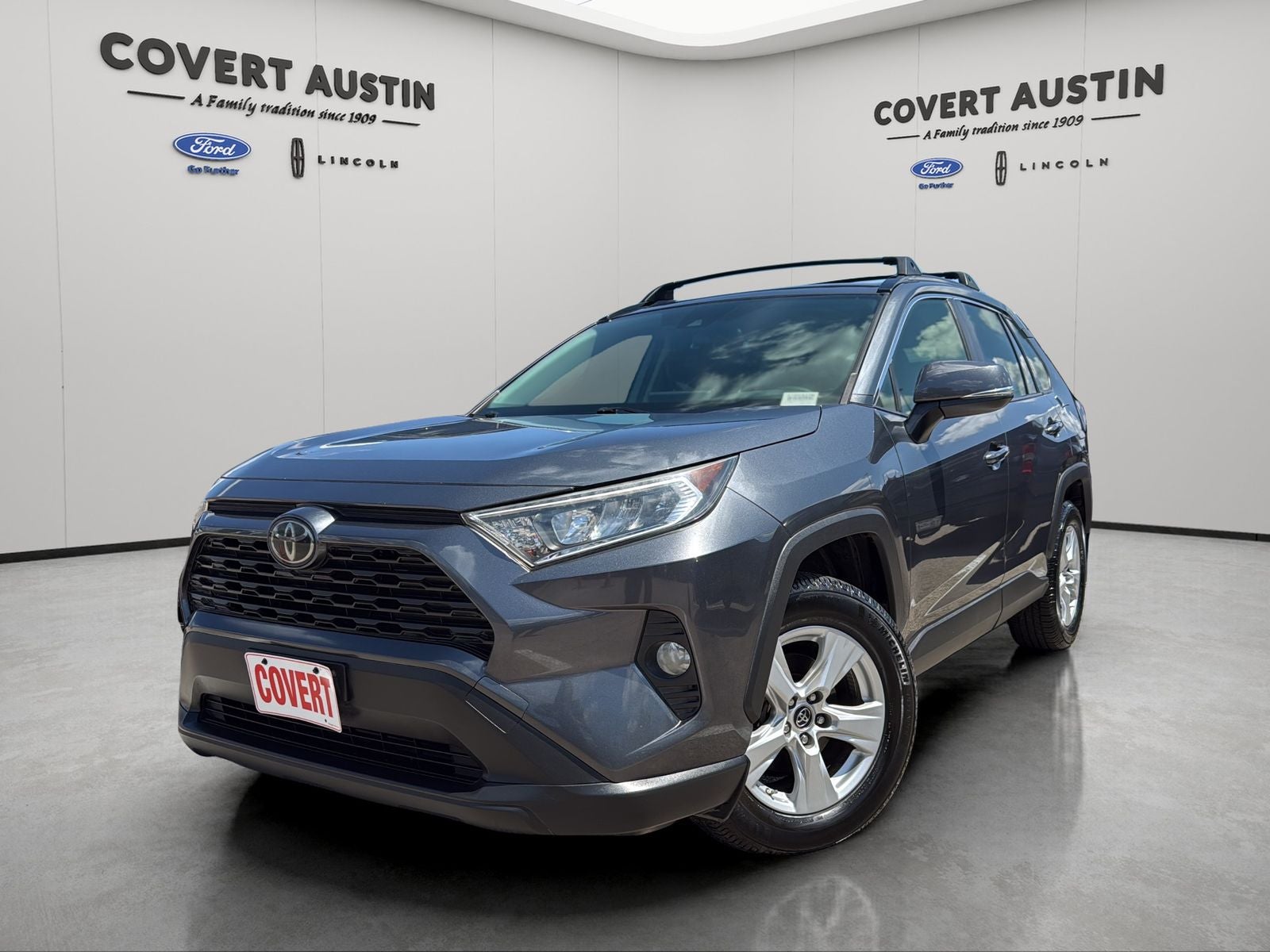 2019 Toyota RAV4 XLE / XLE Premium 2WD / XLE FWD (Canada)