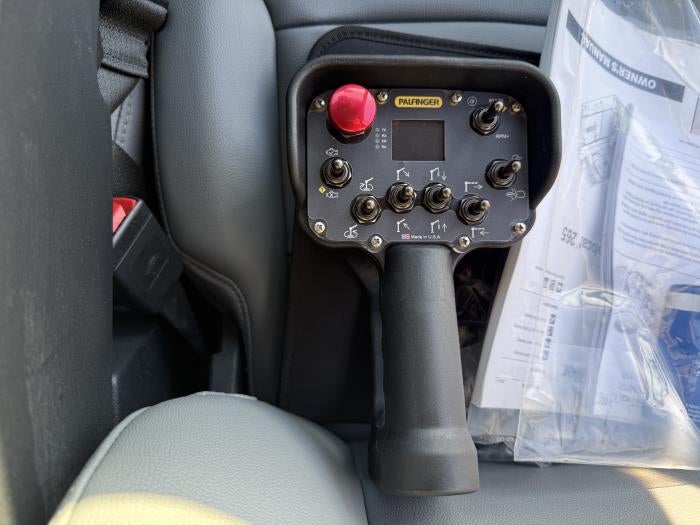 2025 Ford F-550 Crew Cab DRW 4WD Palfinger Mechanics Body for sale #1886260 - photo 11