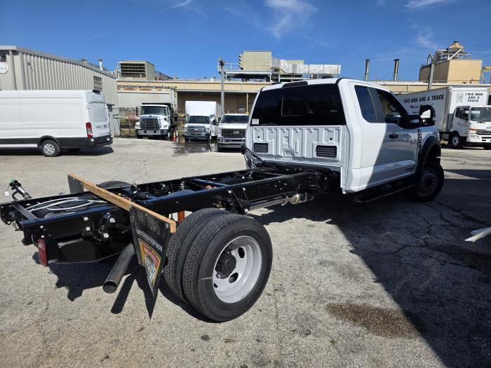 New 2026 Ford F-450 Super Cab Cab Chassis for sale #2002993 - photo 5