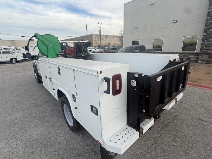 New 2025 Ford F-550 Super Cab Service Truck for sale #1879211 - photo 2