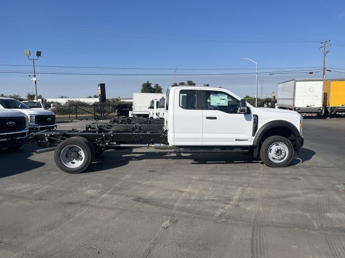 2026 Ford F-550 Super Cab DRW 4WD Cab Chassis for sale #1942228 - photo 4