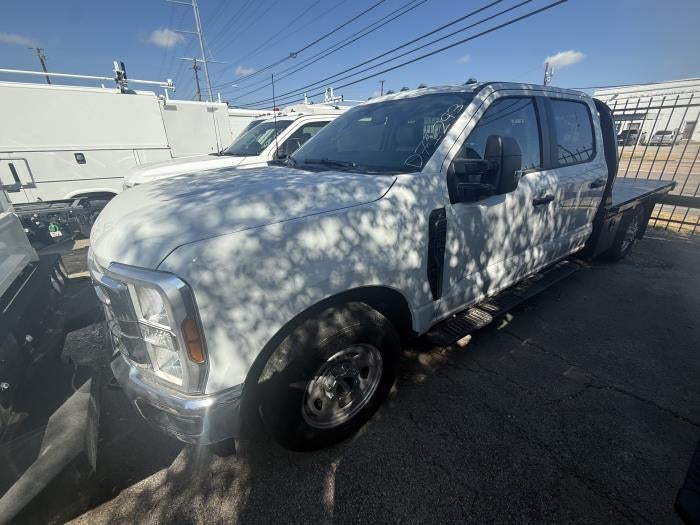 New 2026 Ford F-350 - photo 2