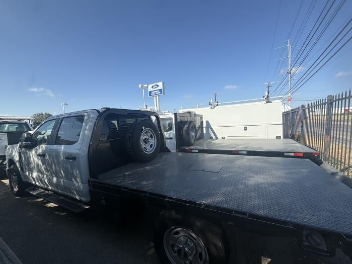 New 2026 Ford F-350 Crew Cab Flatbed Truck for sale #1988615 - photo 4