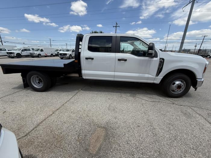 New 2026 Ford F-350 Crew Cab Steel Flatbed Truck for sale #2035950 - photo 6