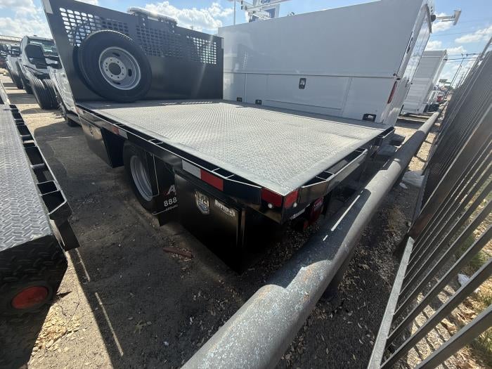 New 2026 Ford F-350 Crew Cab Flatbed Truck for sale #1950158 - photo 4