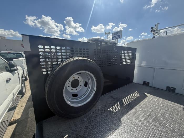 New 2026 Ford F-350 Crew Cab Flatbed Truck for sale #1950158 - photo 5