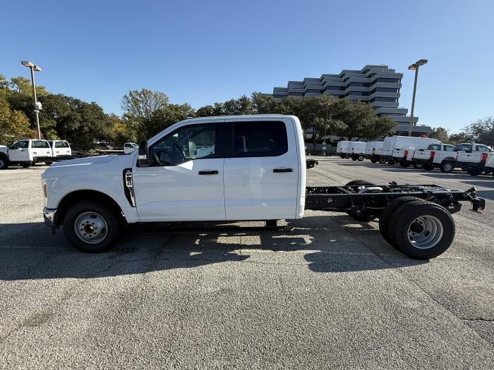 New 2026 Ford F-350 Crew Cab Cab Chassis for sale #1950127 - photo 4