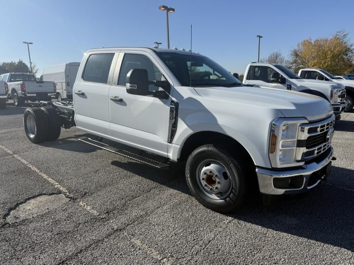 New 2026 Ford F-350 Crew Cab Cab Chassis for sale #1950127 - photo 8