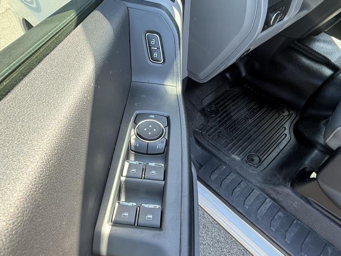 2026 Ford F-350 Crew Cab DRW 4WD CM Truck Beds Flatbed Truck for sale #1950155 - photo 11