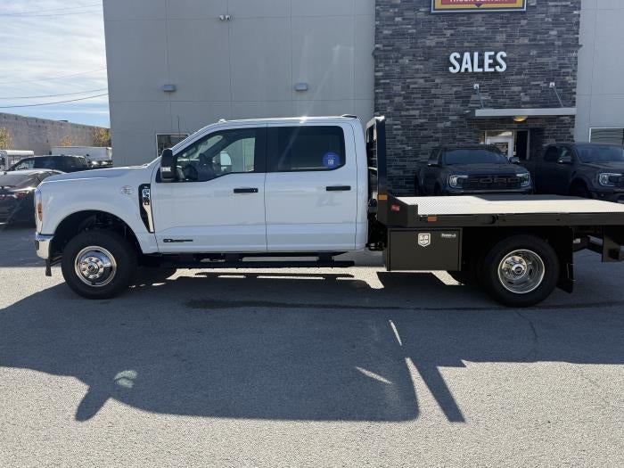 New 2025 Ford F-350 Crew Cab Steel Flatbed Truck for sale #1918909 - photo 5