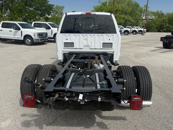 New 2026 Ford F-350 Super Cab Cab Chassis for sale #1985152 - photo 3