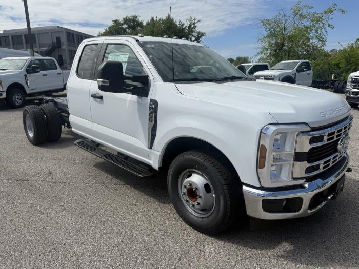 New 2026 Ford F-350 Super Cab Cab Chassis for sale #1985152 - photo 8