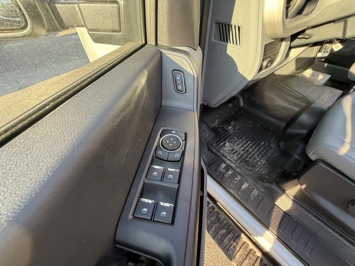 2026 Ford F-350 Super Cab DRW 4x2 Cab Chassis for sale #1949223 - photo 9