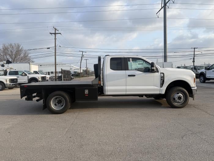 2024 Ford F-350 Super Cab DRW 4WD CM Truck Beds Flatbed Truck for sale #1866066 - photo 6