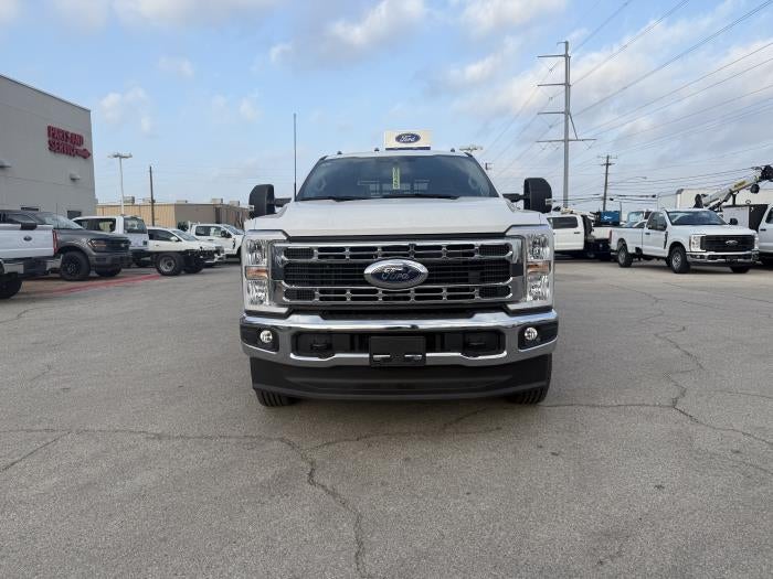 2024 Ford F-350 Super Cab DRW 4WD CM Truck Beds Flatbed Truck for sale #1866066 - photo 8