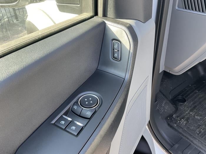 2025 Ford F-550 Regular Cab DRW 4x2 Cab Chassis for sale #1920609 - photo 9