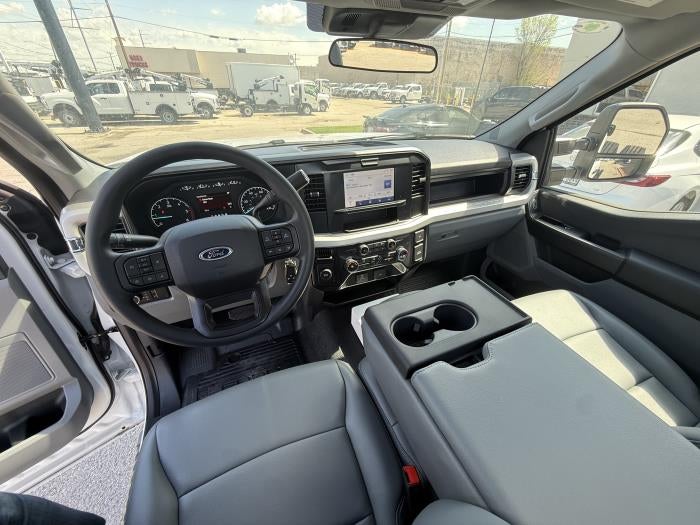 2026 Ford F-550 Regular Cab DRW 4x2 Cab Chassis for sale #1999930 - photo 9