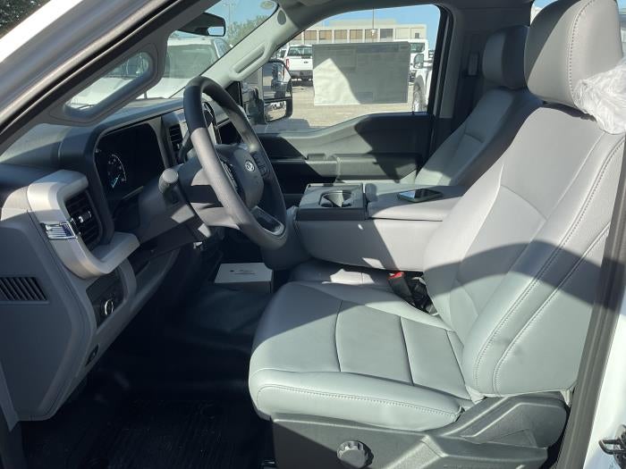2025 Ford F-550 Regular Cab DRW 4x2 Cab Chassis for sale #1920607 - photo 11