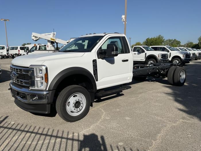 2025 Ford F-550 Regular Cab DRW 4x2 Cab Chassis for sale #1920607 - photo 1