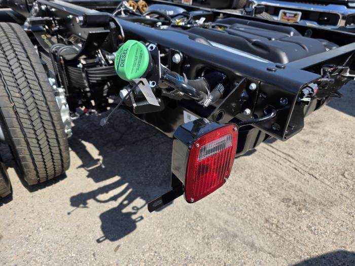 2025 Ford F-550 Regular Cab DRW 4x2 Cab Chassis for sale #1899590 - photo 9