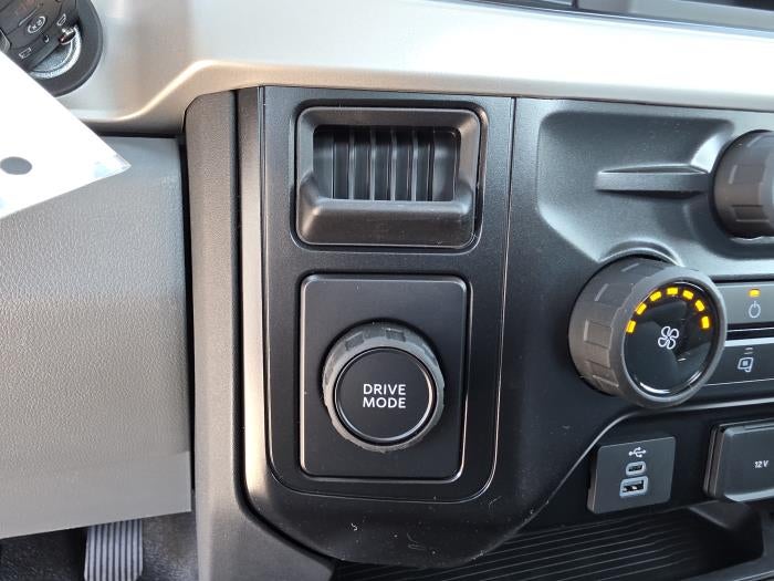 New 2025 Ford F-550 Regular Cab Cab Chassis for sale #1899590 - photo 19