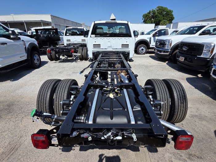 2025 Ford F-550 Regular Cab DRW 4x2 Cab Chassis for sale #1899590 - photo 6