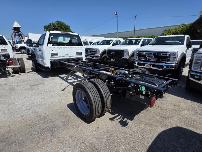 New 2025 Ford F-550 Regular Cab Cab Chassis for sale #1899590 - photo 2