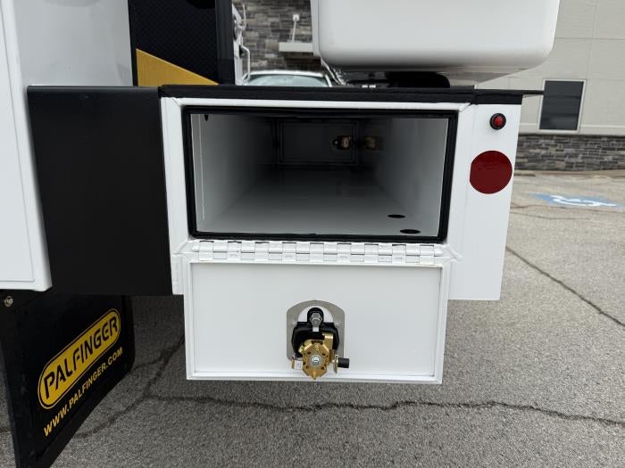 New 2026 Ford F-550 Regular Cab Bucket Truck for sale #1993139 - photo 16