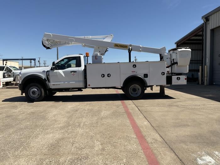 New 2026 Ford F-600 Regular Cab Bucket Truck for sale #2003015 - photo 3