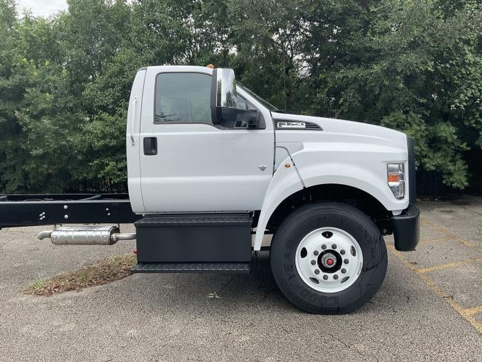 New 2026 Ford F-750 Regular Cab Cab Chassis for sale #1980670 - photo 6