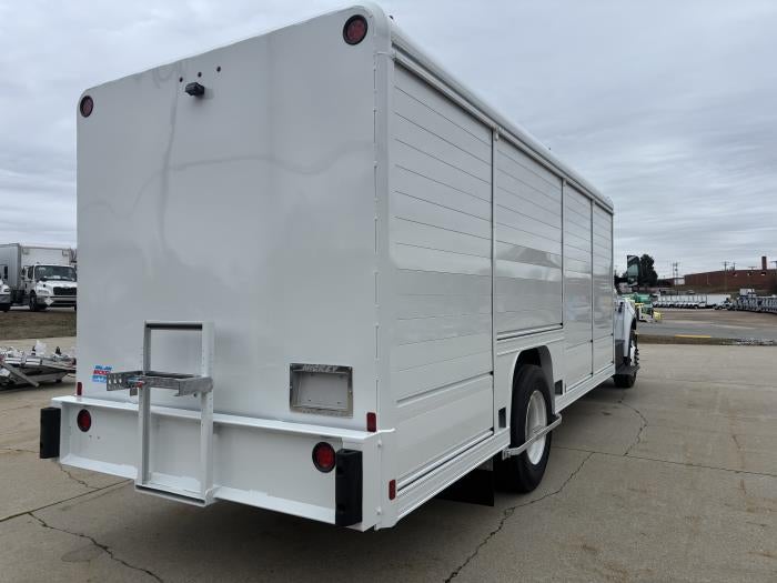 New 2026 Ford F-750 - photo 8