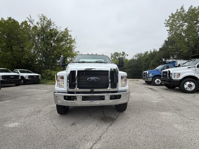 2027 Ford F-750 Regular Cab DRW RWD Cab Chassis for sale #2037228 - photo 2