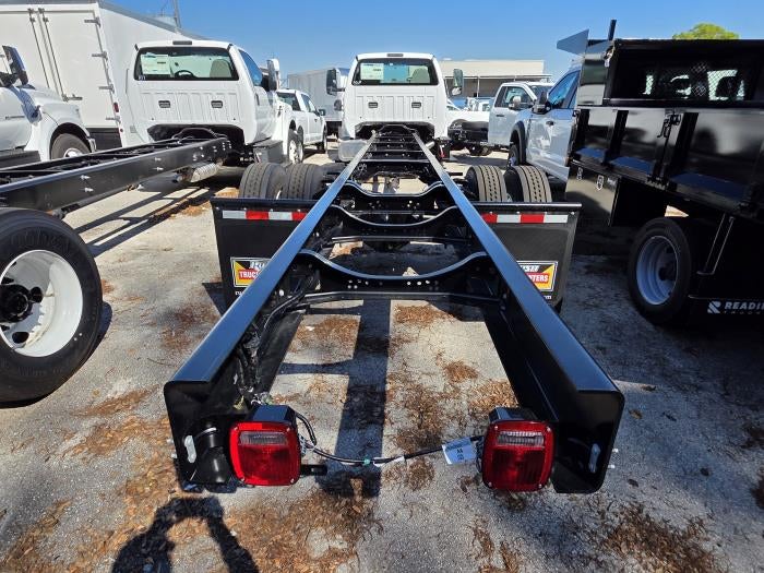 2026 Ford F-750 Regular Cab DRW 4x2 Cab Chassis for sale #1947188 - photo 6