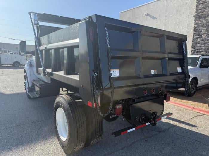 New 2026 Ford F-750 - photo 2