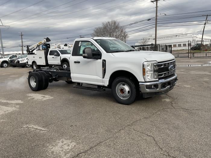New 2025 Ford F-350 Regular Cab Cab Chassis for sale #1869502 - photo 7
