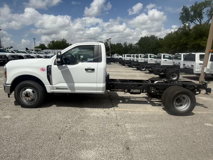 New 2026 Ford F-350 - photo 2