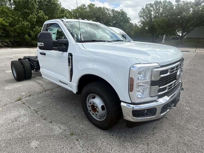 New 2026 Ford F-350 Regular Cab Cab Chassis for sale #2009109 - photo 7