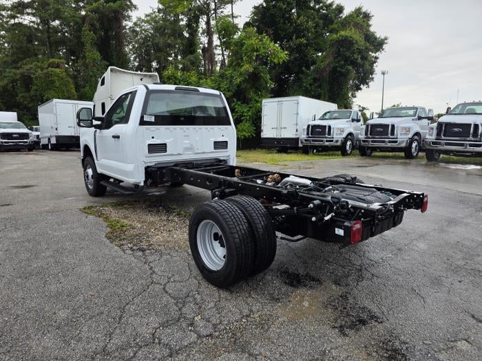 2026 Ford F-350 Regular Cab DRW 4WD Cab Chassis for sale #2002696 - photo 2