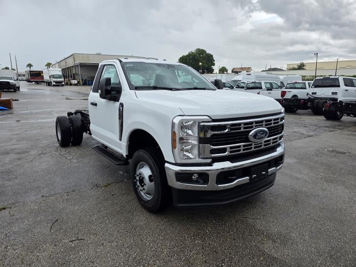New 2026 Ford F-350 Regular Cab Cab Chassis for sale #2002696 - photo 5