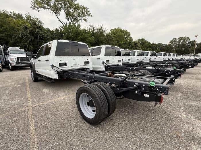 New 2025 Ford F-550 Crew Cab Cab Chassis for sale #1916019 - photo 1
