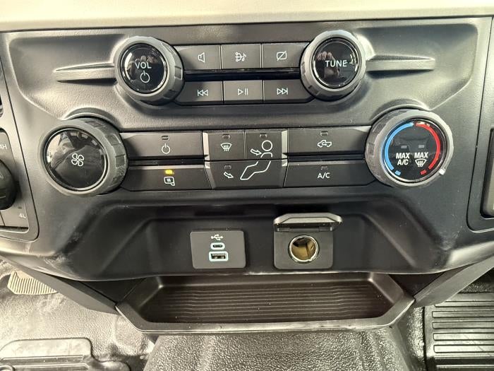 New 2026 Ford F-550 - photo 17