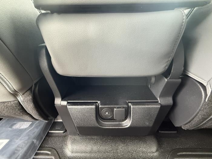 2025 Ford F-550 Crew Cab DRW 4WD Cab Chassis for sale #1931675 - photo 9