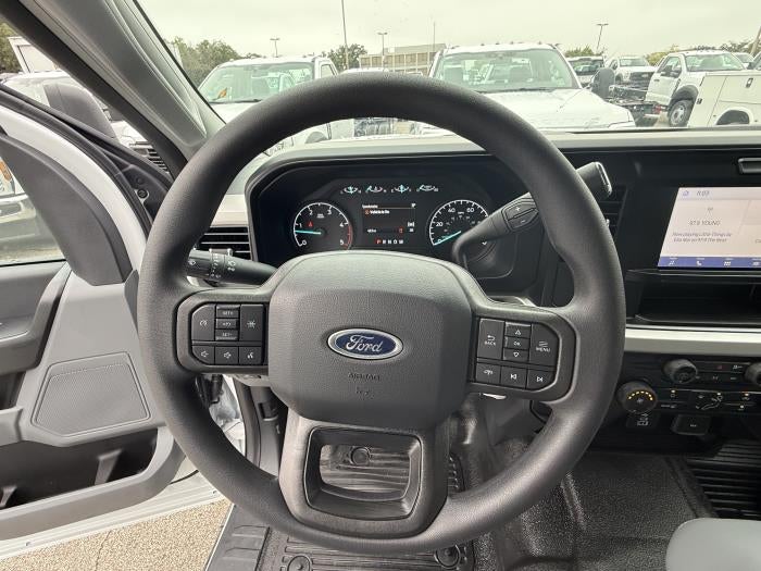 2025 Ford F-550 Crew Cab DRW 4WD Cab Chassis for sale #1931675 - photo 12