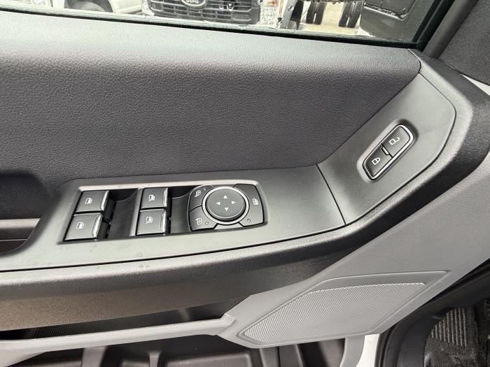 2025 Ford F-550 Crew Cab DRW 4WD Cab Chassis for sale #1931675 - photo 8