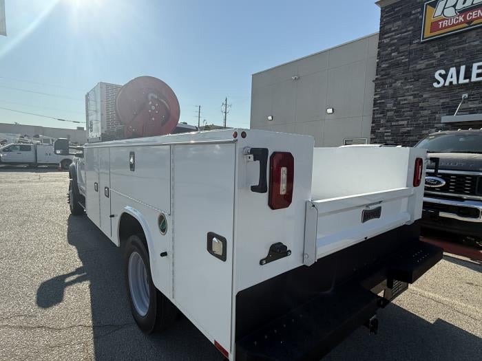 New 2026 Ford F-550 - photo 2
